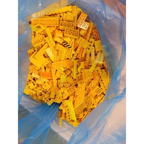 3lb Mixed Lot Yellow Legos - Picture 1 of 3